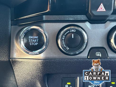 Used 2018 Toyota Tacoma TRD Off-Road AWD/4WD image 27
