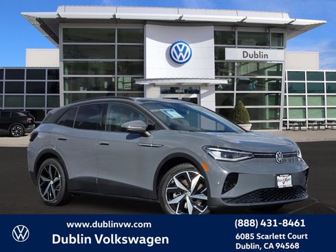 Certified 2023 Volkswagen ID.4 Pro S image 1