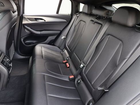 Used 2021 BMW X4 xDrive30i w/ M Sport Package image 13