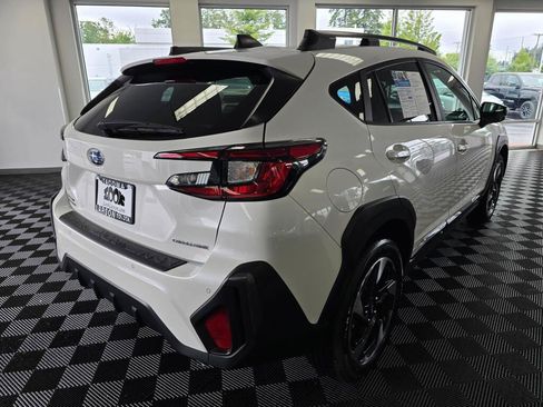 Used 2024 Subaru Crosstrek 2.5i Limited w/ Crosstrek Mirror Package AWD/4WD image 3