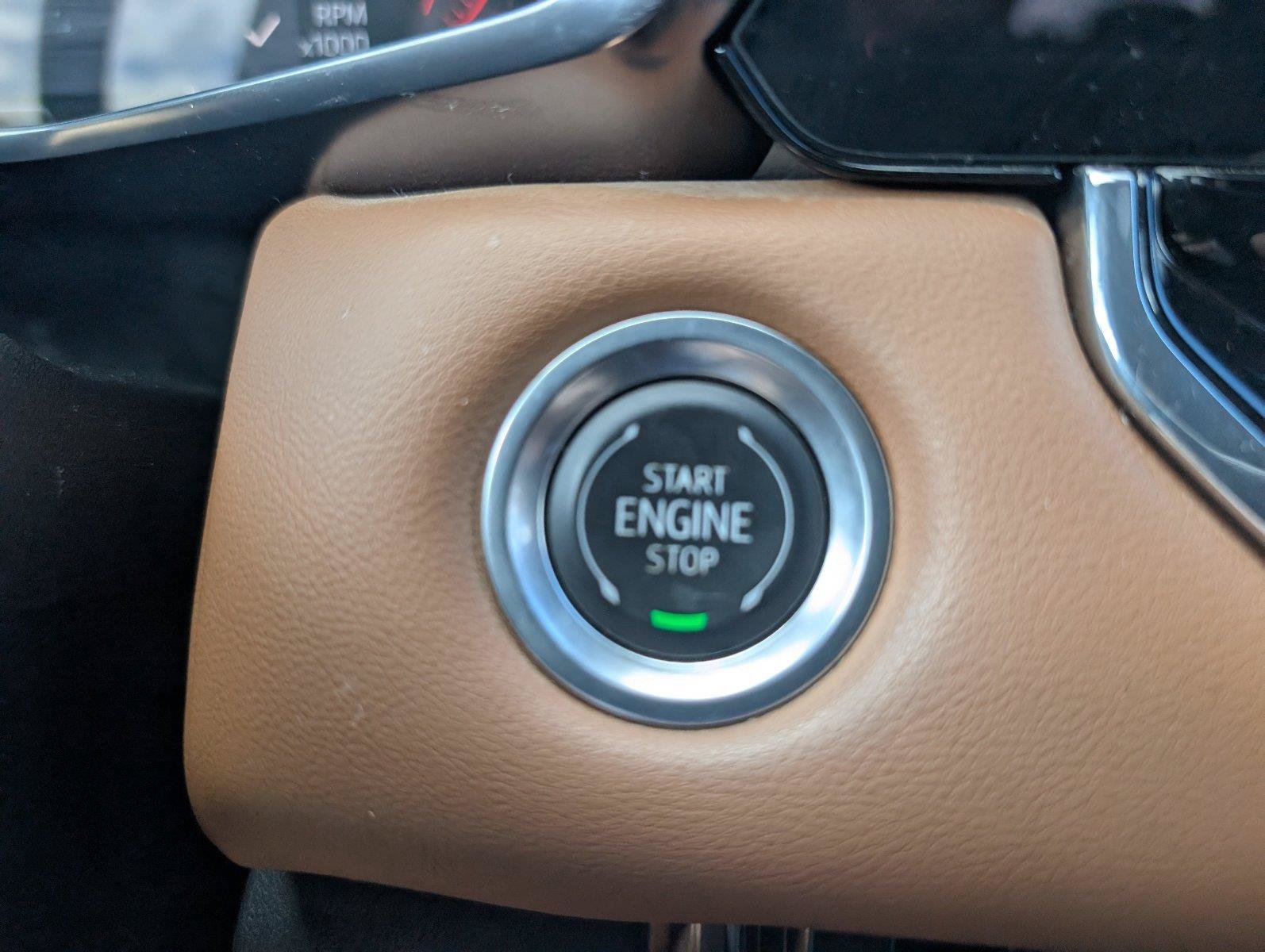 Used 2024 GMC Canyon AT4 w/ Technology Package AWD/4WD image 24
