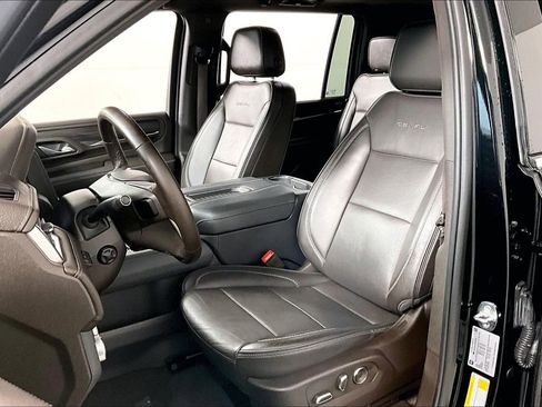 Used 2024 GMC Yukon XL Denali image 24