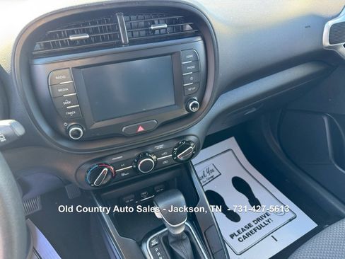 Used 2021 Kia Soul LX image 24