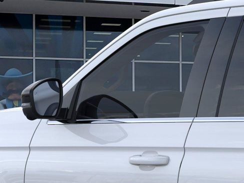 New 2026 Ford Expedition Active RWD image 38