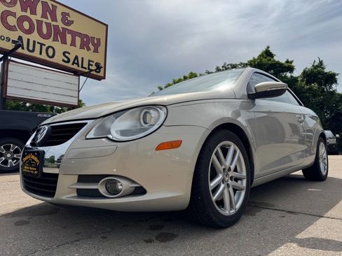 Used 2009 Volkswagen Eos Lux FWD image 1