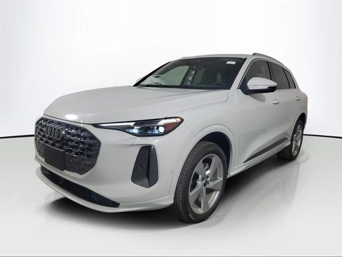 New 2025 Audi Q5 Premium Plus image 3