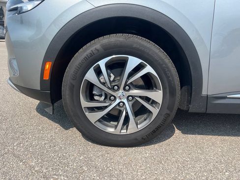 Used 2023 Buick Envision Essence AWD/4WD image 29