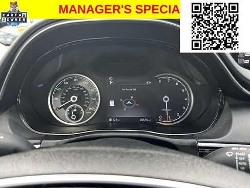 Used 2025 Genesis GV70 2.5T AWD/4WD image 24