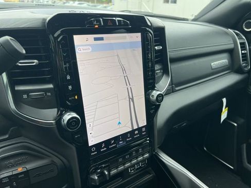 Used 2024 RAM 2500 Laramie w/ Night Edition image 26