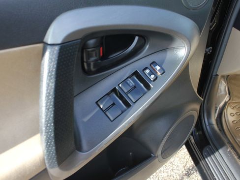 Used 2010 Toyota RAV4 AWD image 28