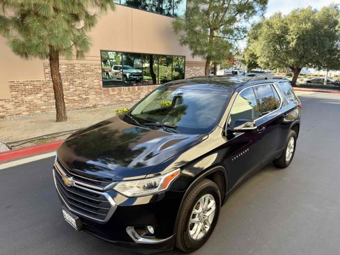 Used 2019 Chevrolet Traverse LT image 8