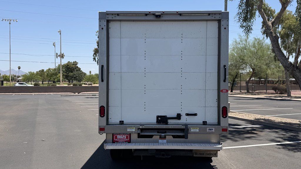Used 2019 Ford Transit 350 156 DRW RWD image 4
