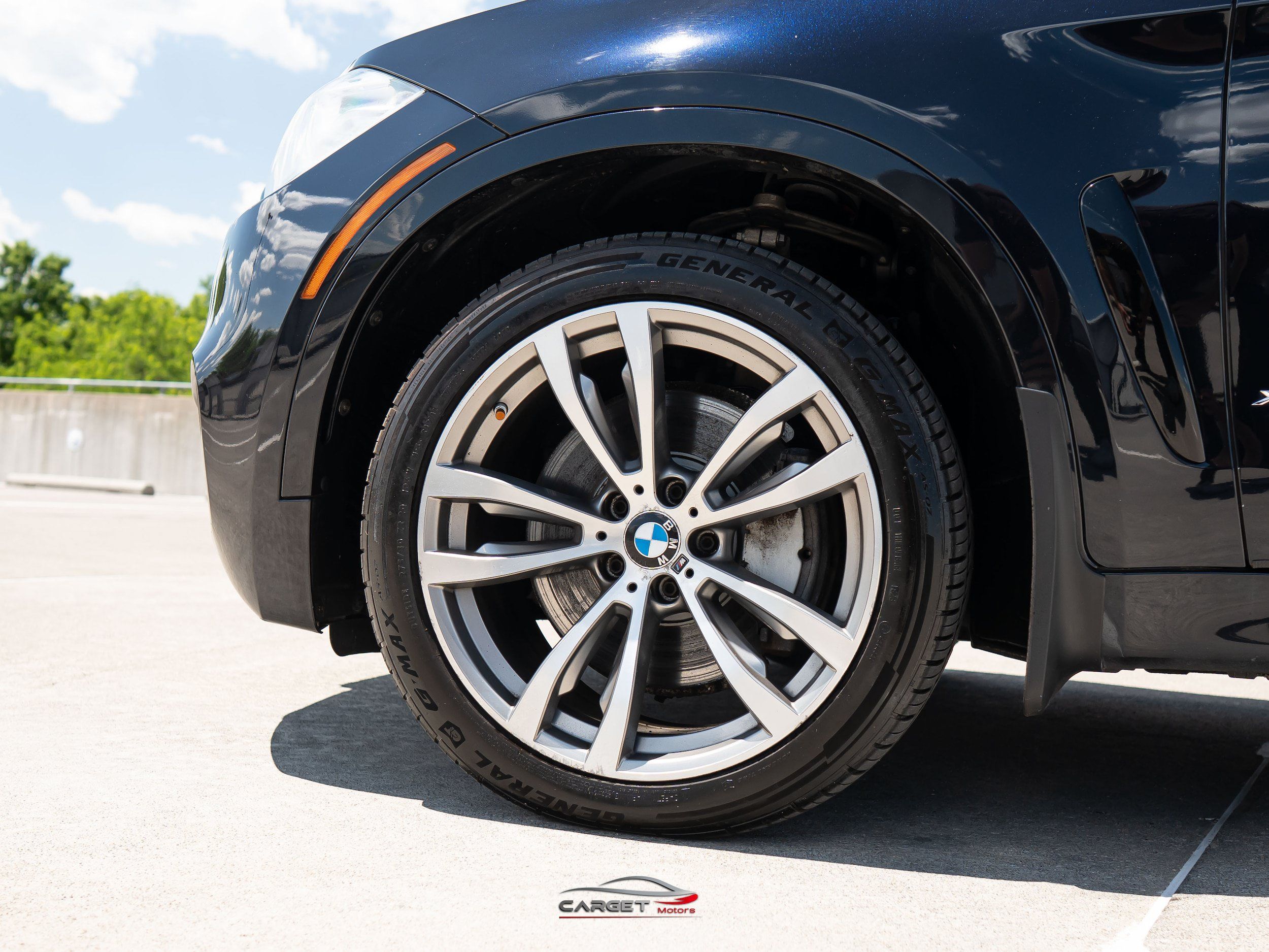 Used 2017 BMW X6 xDrive50i w/ Dynamic Handling Package AWD/4WD image 10