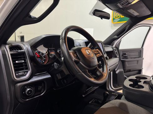 Used 2024 RAM 3500 Tradesman w/ Chrome Appearance Group image 10
