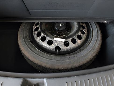 Used 2023 Buick Encore GX Select image 11