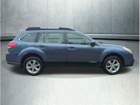 Used 2014 Subaru Outback 2.5i w/ Alloy Wheel Package AWD/4WD image 7