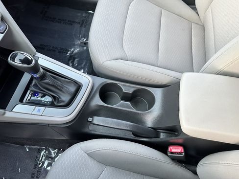 Used 2020 Hyundai Elantra SE w/ Cargo Package (C1) FWD image 23