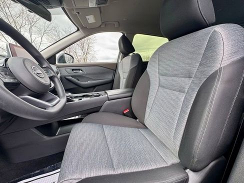 Used 2023 Nissan Rogue SV image 13