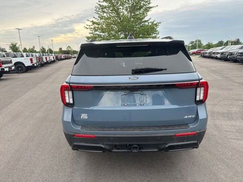 Used 2025 Ford Explorer ST-Line w/ Premium Package AWD/4WD image 5