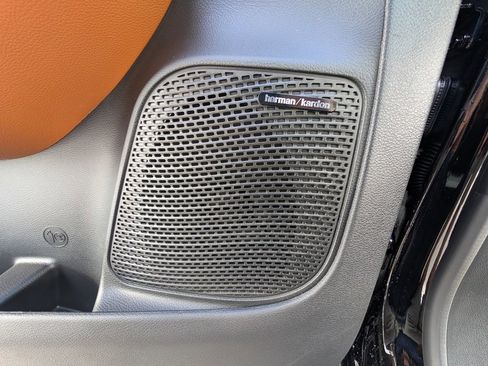 New 2026 Chrysler Pacifica Pinnacle w/ Trailer Tow Group image 44