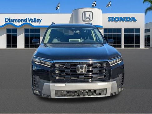 New 2026 Honda Pilot Touring image 8