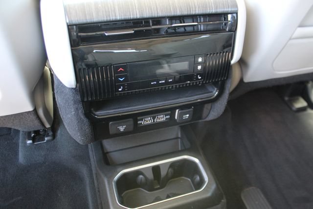 Used 2023 Jeep Wagoneer Series II w/ Premium Group I AWD/4WD image 33