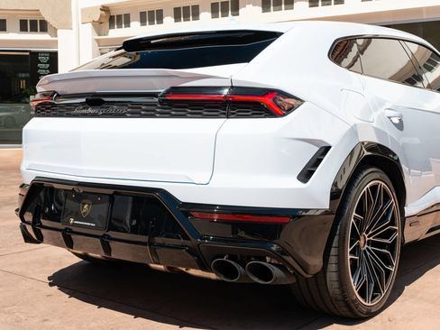 Used 2026 Lamborghini Urus SE AWD/4WD image 10