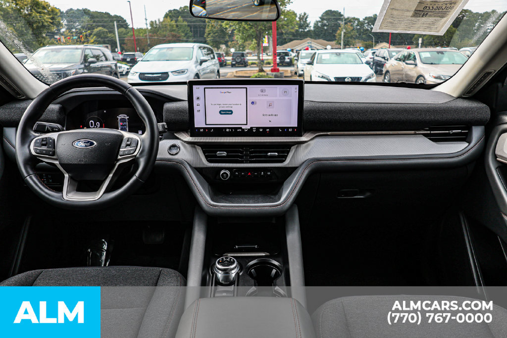 Used 2025 Ford Explorer Active RWD image 30