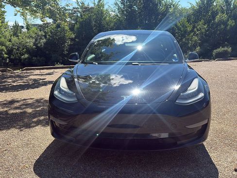 Used 2020 Tesla Model 3 Long Range AWD/4WD image 13