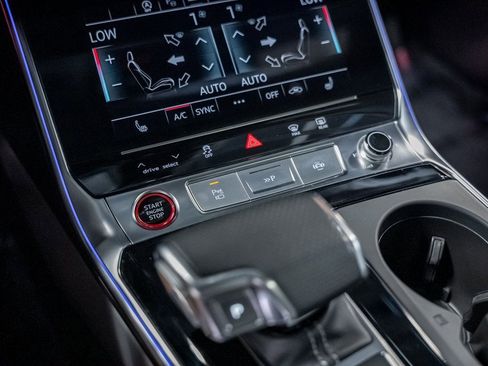 Used 2023 Audi S6 Prestige image 54