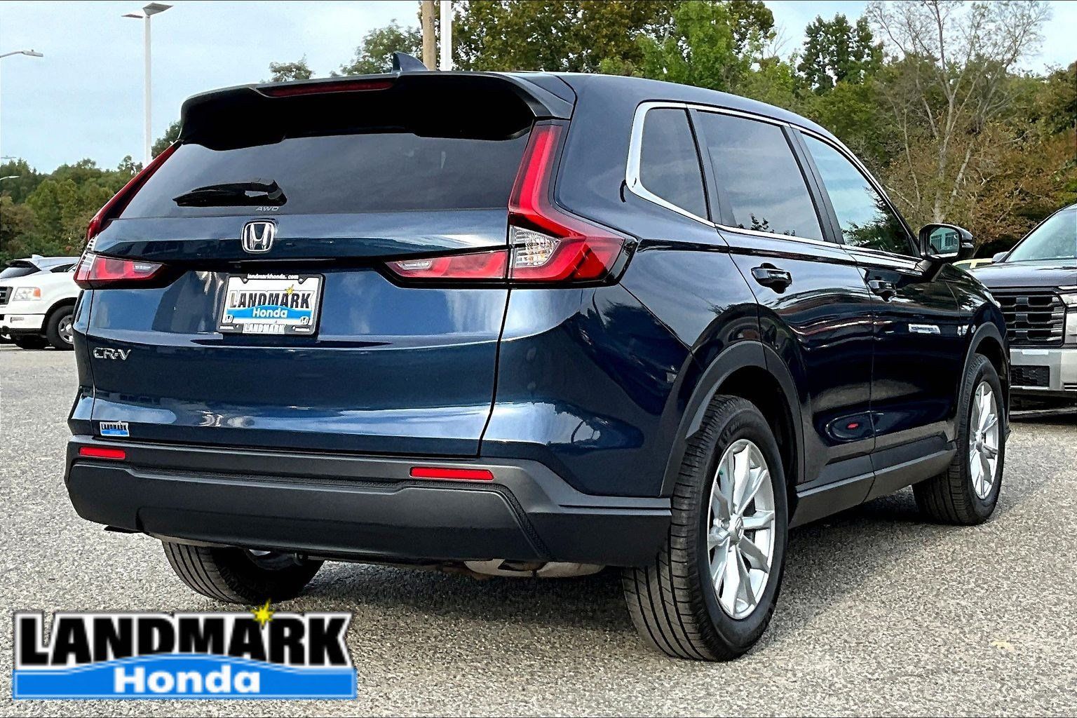 Used 2024 Honda CR-V EX image 2
