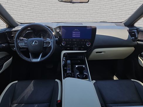 Used 2024 Lexus NX 350 AWD w/ Vision Package image 10