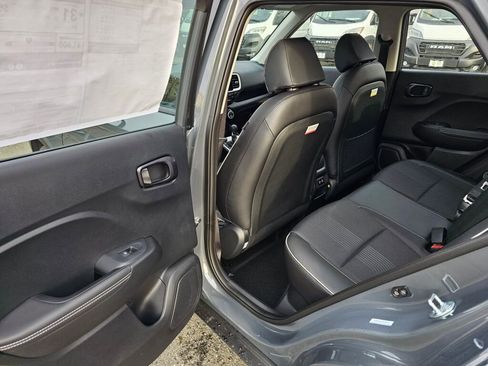 Used 2026 Hyundai Venue SEL image 15