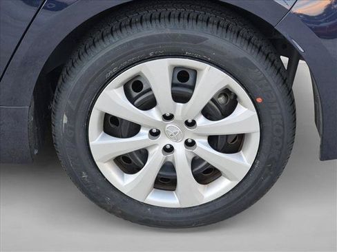 Certified 2024 Toyota Corolla LE FWD image 6