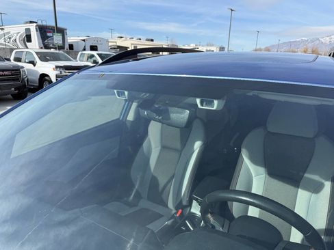 Used 2018 Subaru Crosstrek 2.0i Premium image 10