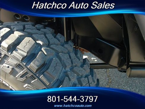 Used 2016 Jeep Wrangler Rubicon w/ Power Convenience Group image 12