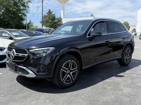 Used 2026 Mercedes-Benz GLC 300 4MATIC image 4