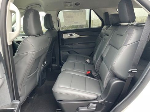 New 2026 Ford Explorer Active w/ Active Comfort Package image 22