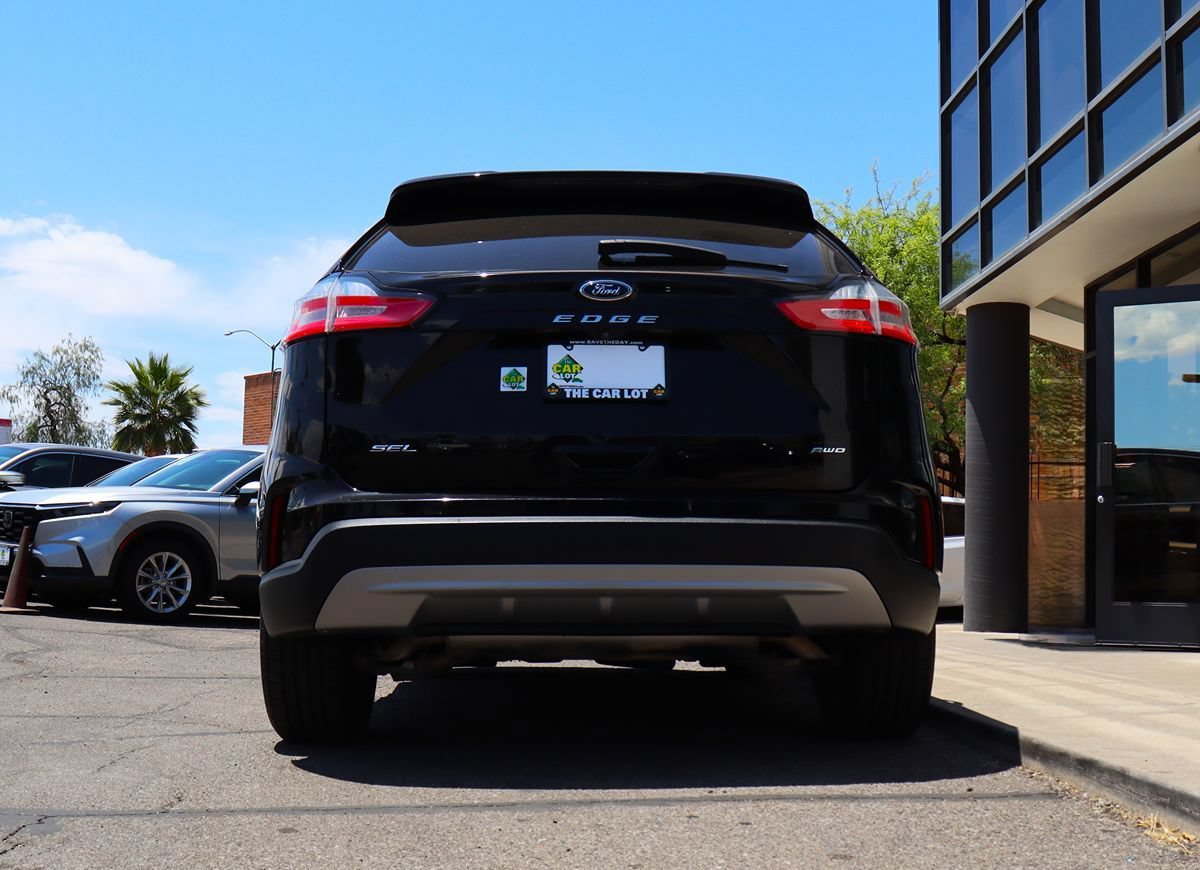 Used 2021 Ford Edge SEL w/ Cargo Accessory Package AWD/4WD image 12