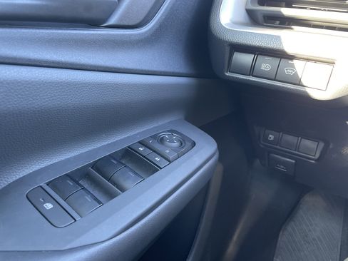 Used 2025 Toyota Prius LE image 21