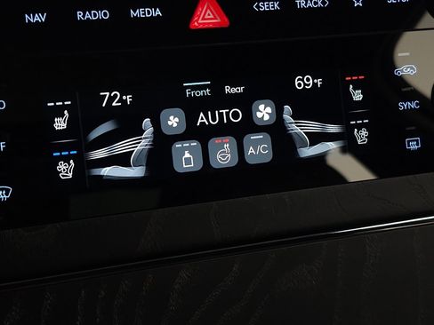 New 2026 Genesis GV80 3.5T Prestige image 32