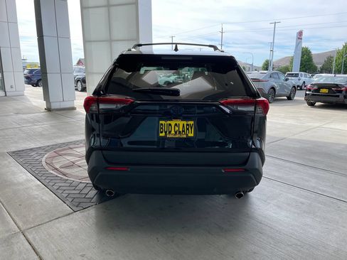 Certified 2024 Toyota RAV4 LE AWD/4WD image 4