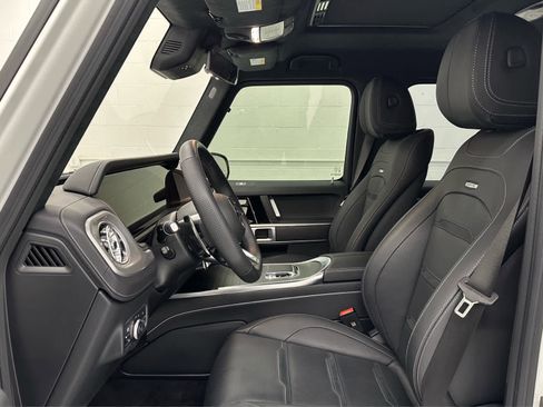 Used 2025 Mercedes-Benz G 63 AMG AMG G 63 image 11
