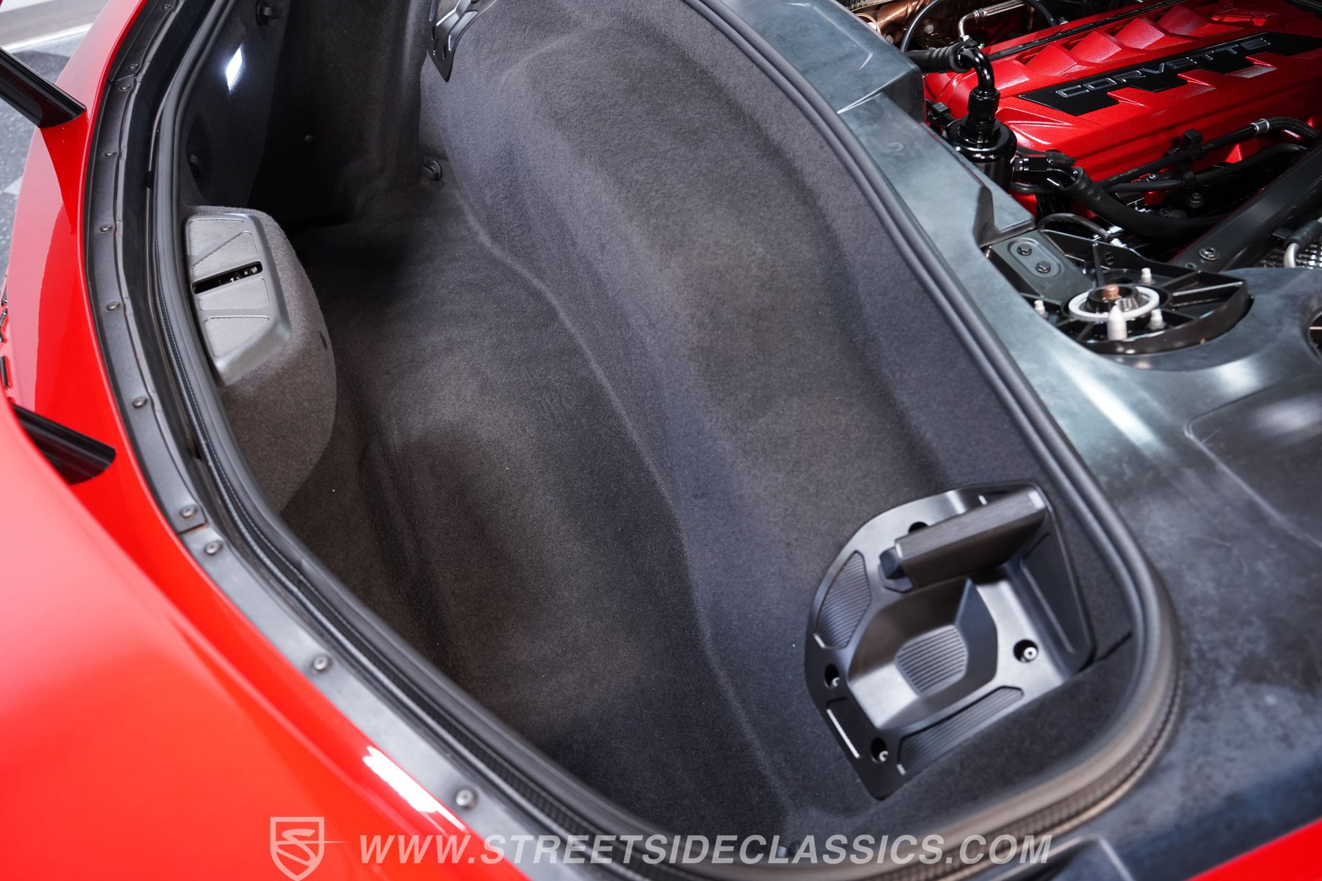 Used 2021 Chevrolet Corvette Stingray Preferred Cpe w/ Z51 Performance Package RWD image 29
