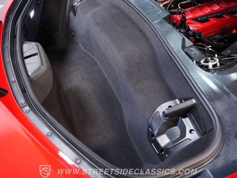 Used 2021 Chevrolet Corvette Stingray Preferred Cpe w/ Z51 Performance Package RWD image 29