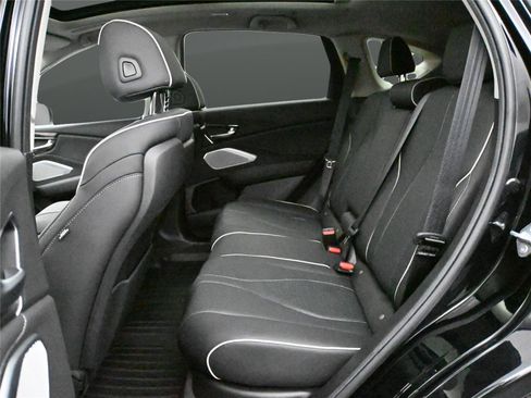 Used 2024 Acura RDX SH-AWD w/ Advance Package image 11