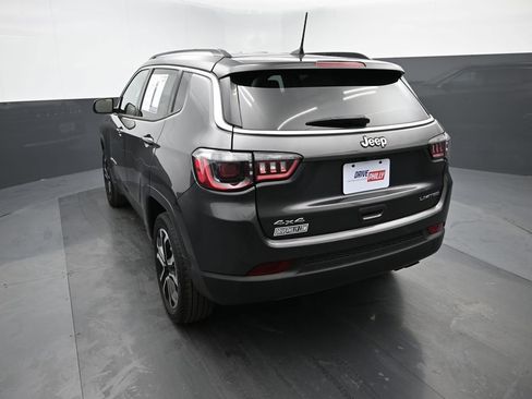 Used 2022 Jeep Compass Limited image 5