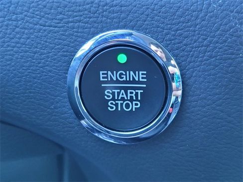 Used 2024 Ford Edge SEL image 26