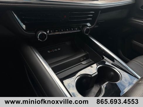 Used 2025 Chevrolet Tahoe High Country AWD/4WD image 60