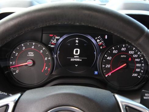 Used 2020 Chevrolet Camaro SS RWD image 23